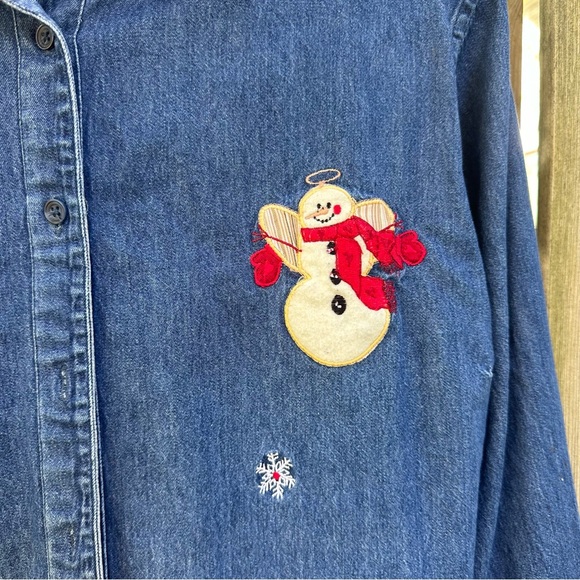 VINTAGE Christmas Denim Top - Picture 2 of 4